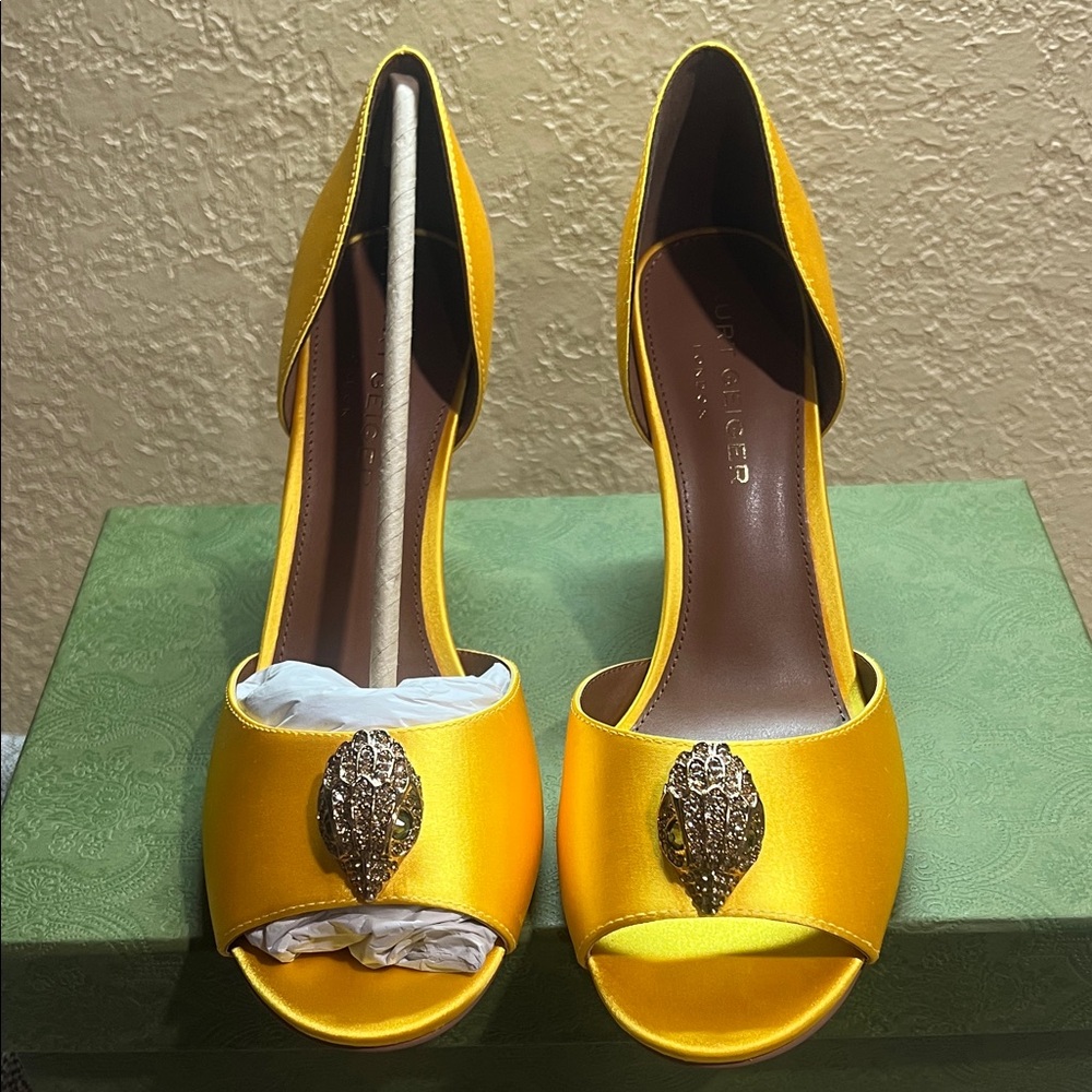 **SOLD**  Kurt Geiger Yellow Satin Open-Toe Heels with Crystal Brooch *SOLD* 💛